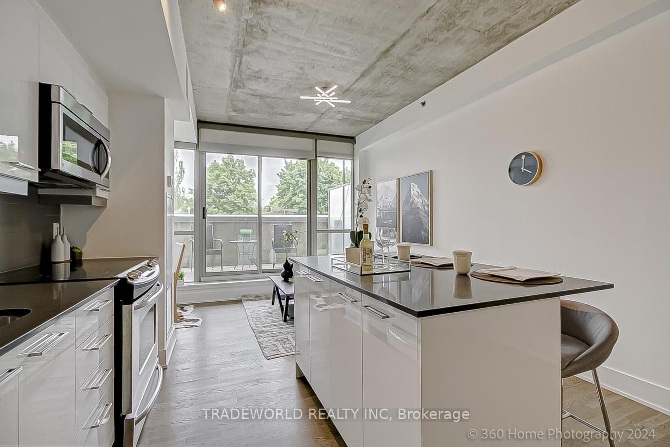 630 Queen Street Unit 206 photo 11