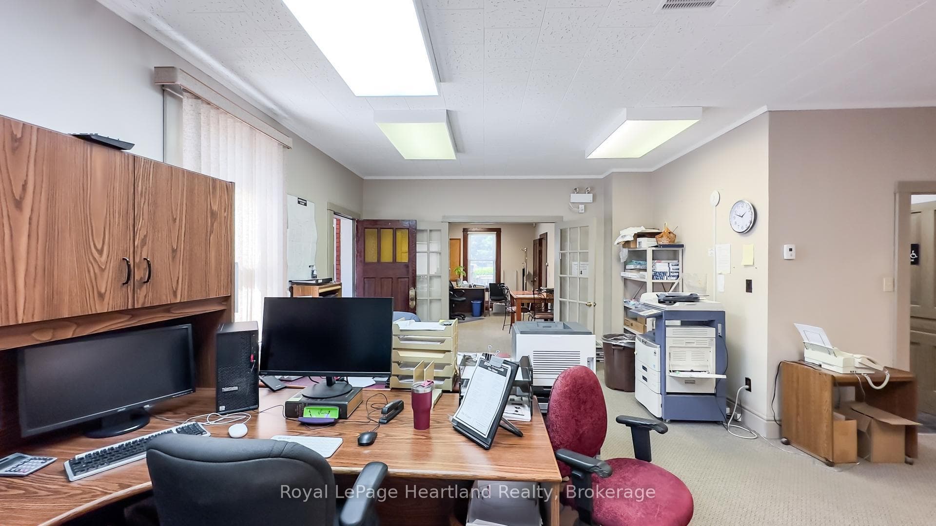 401 QUEEN Street photo 21
