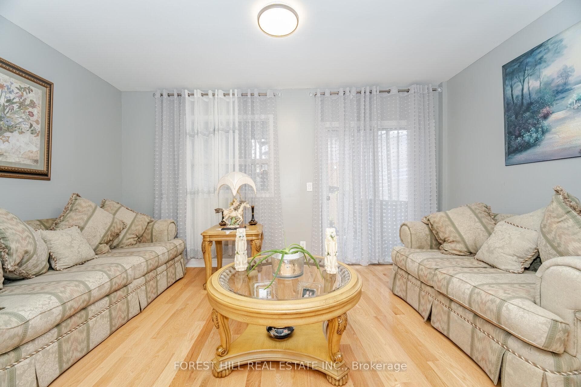 180 Milverton Boulevard photo 12
