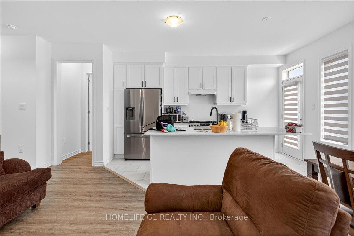 5 Dyer Crescent photo 17