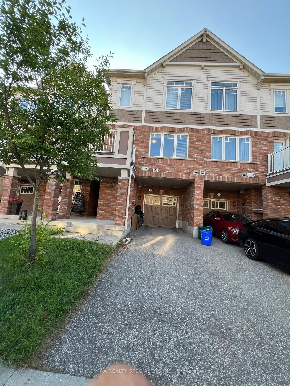285 Casson Point photo 1