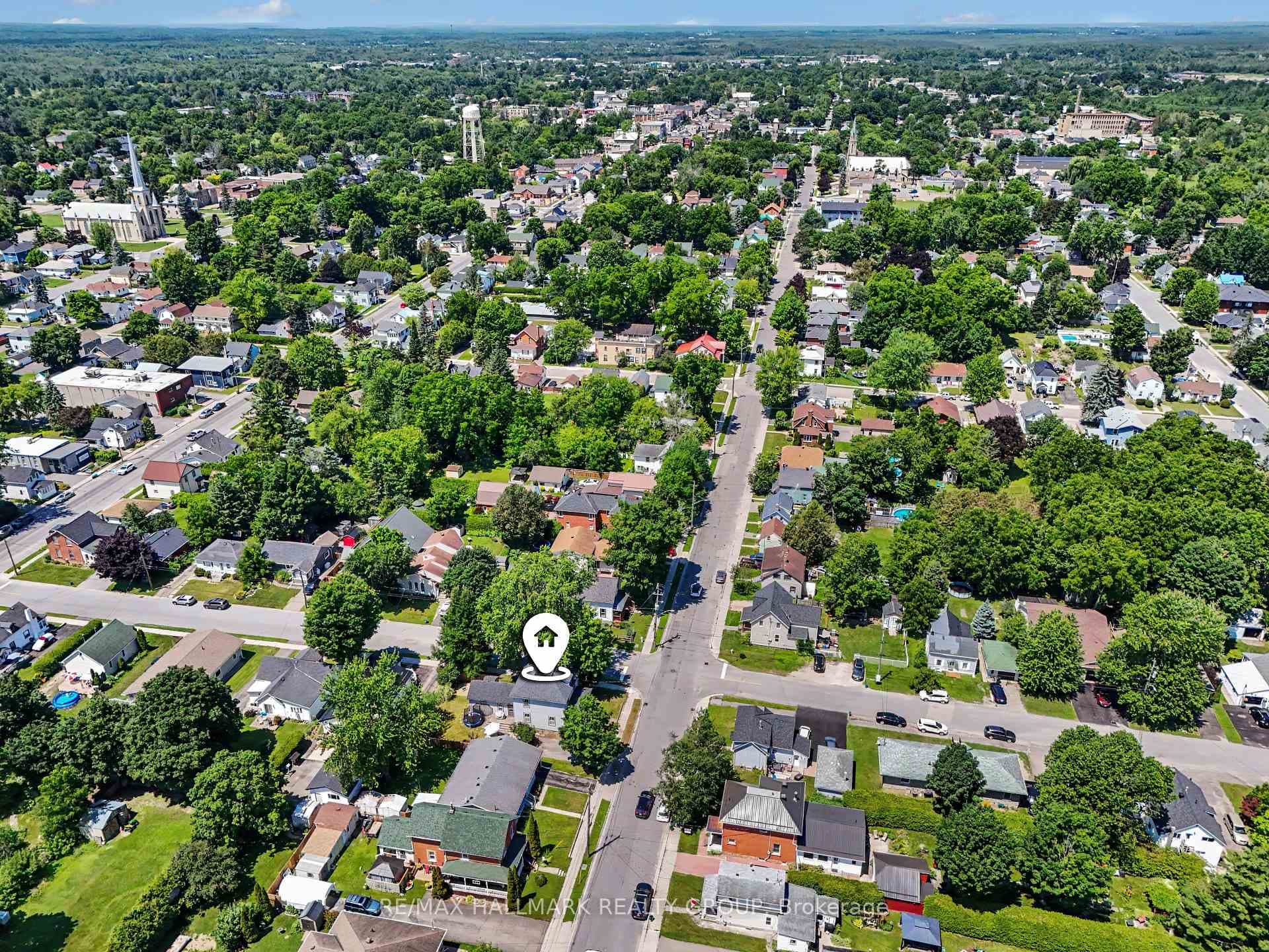 98 Drummond Street photo 40