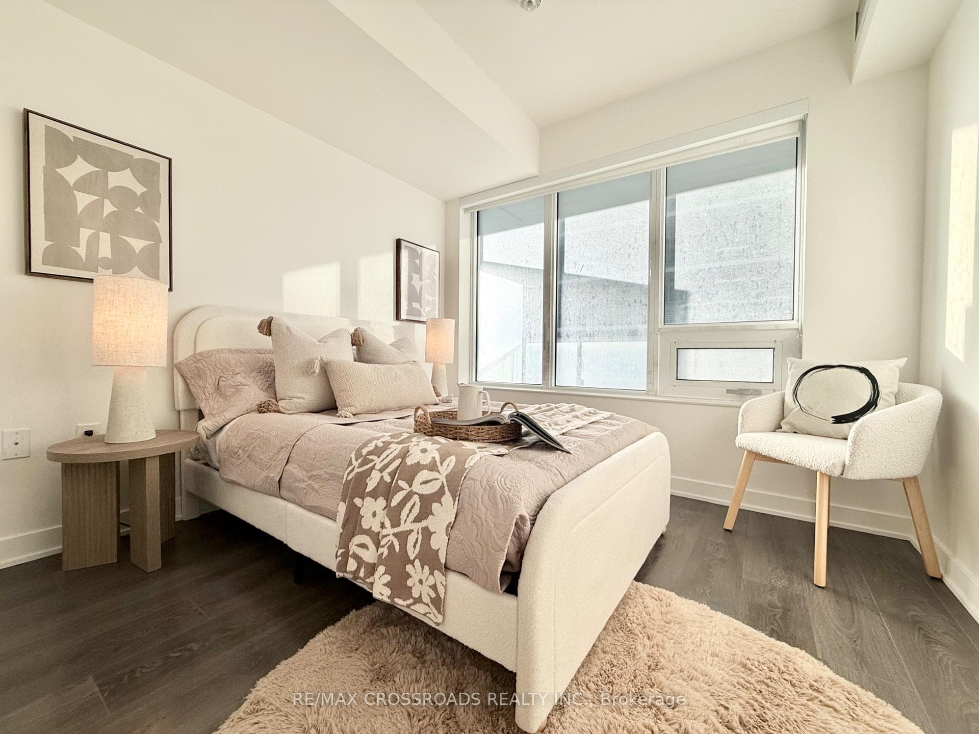 195 Redpath Avenue Unit 2301 photo 11