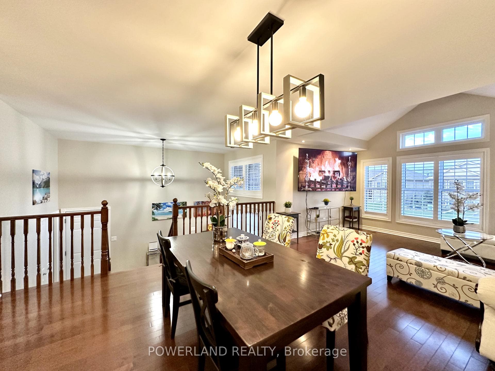 Dining Room3