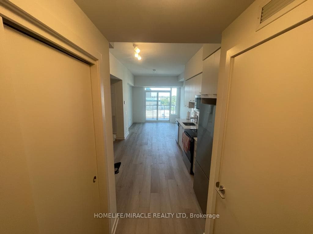 385 Winston Road Unit 403 photo 11