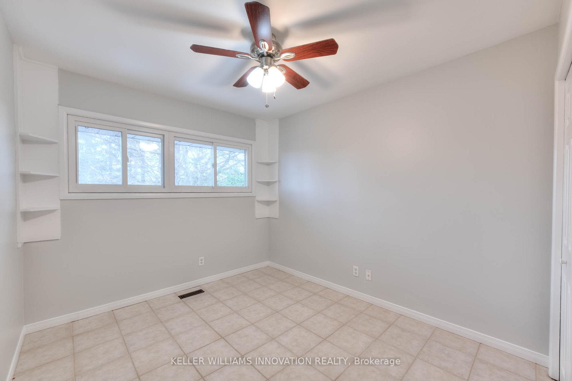 121 Ripplewood Crescent photo 22