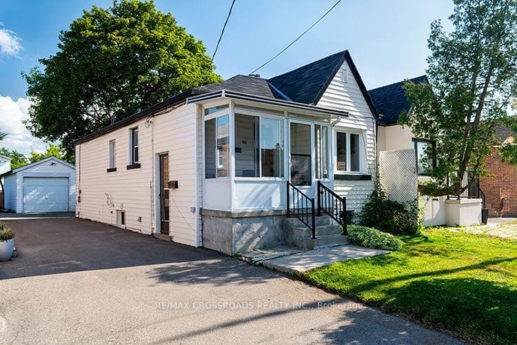 65 Manitoba Street photo 40
