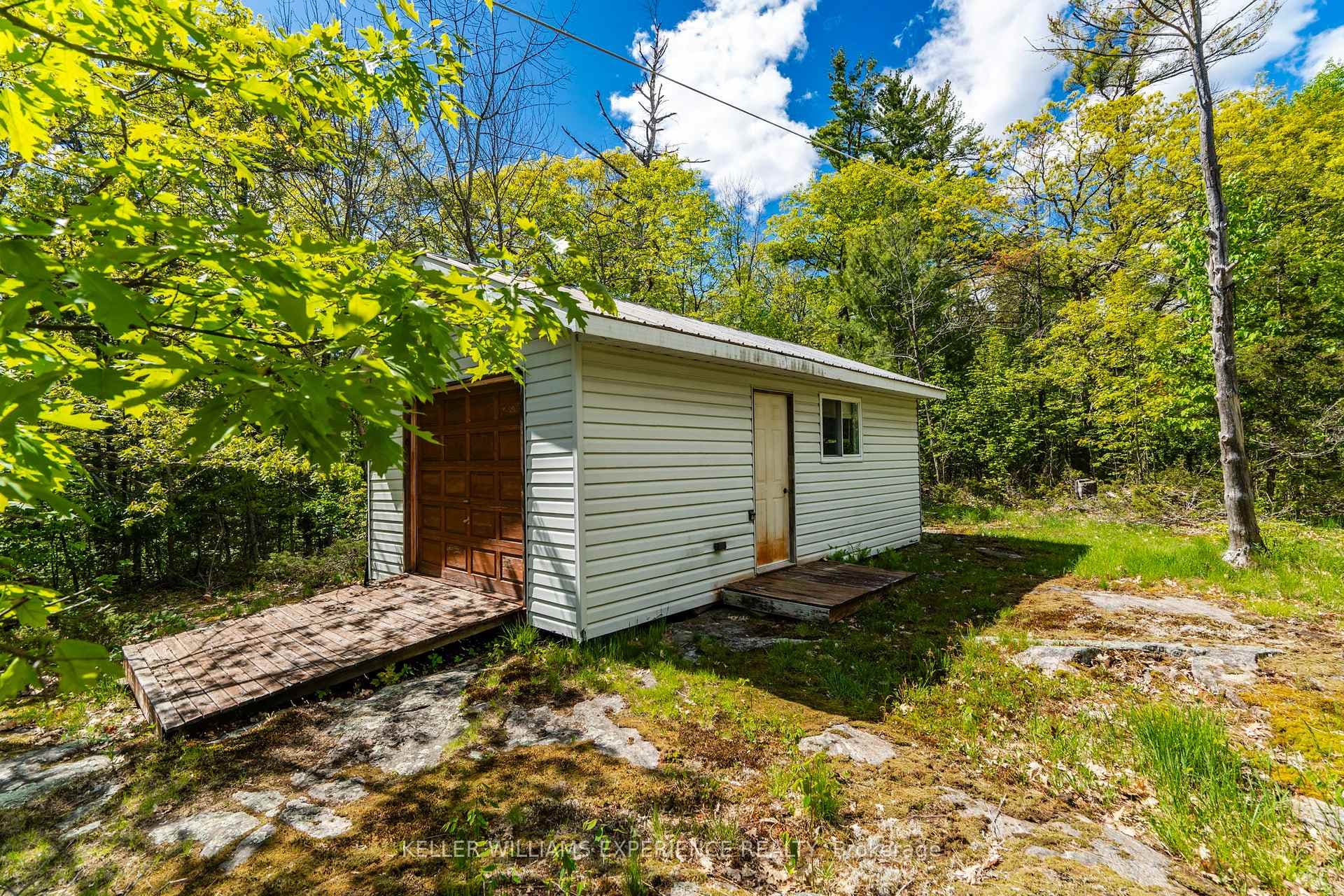 6932 ISLAND 1810 / BONE ISLAND N/A photo 26