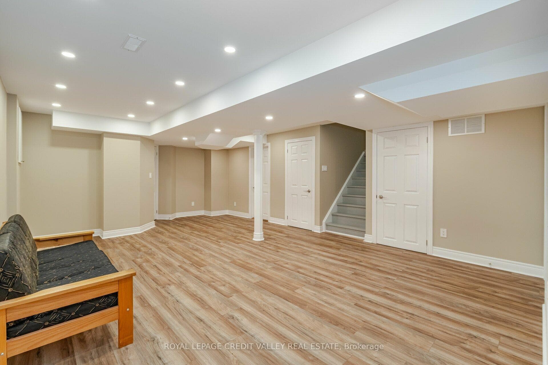 16 Sweet Briar Lane photo 32