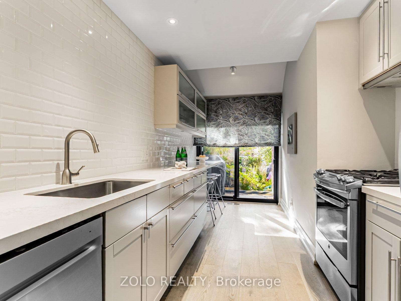10 Walker Avenue Unit 109 photo 9
