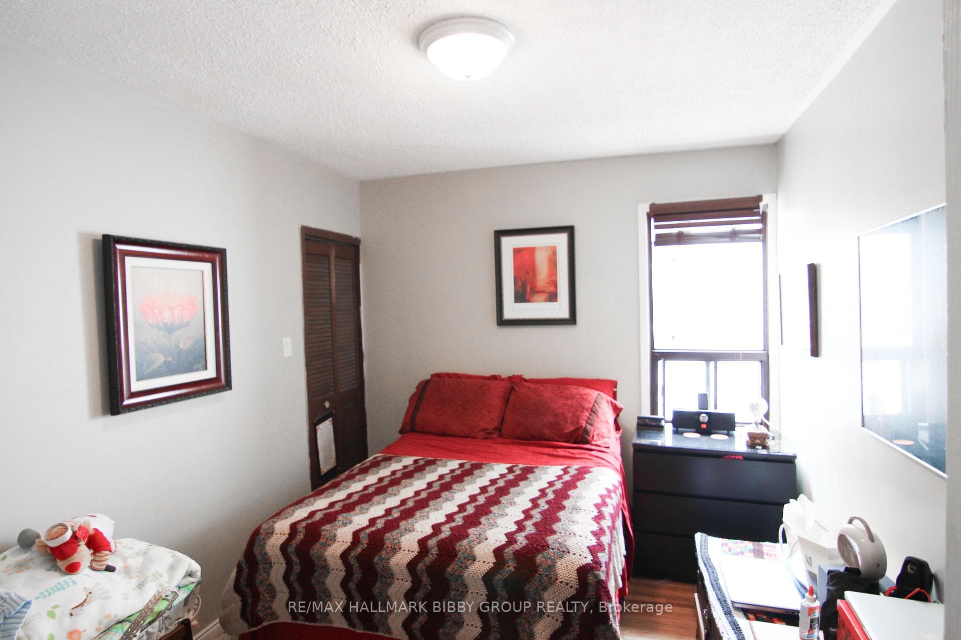 180 Eastwood Road photo 6