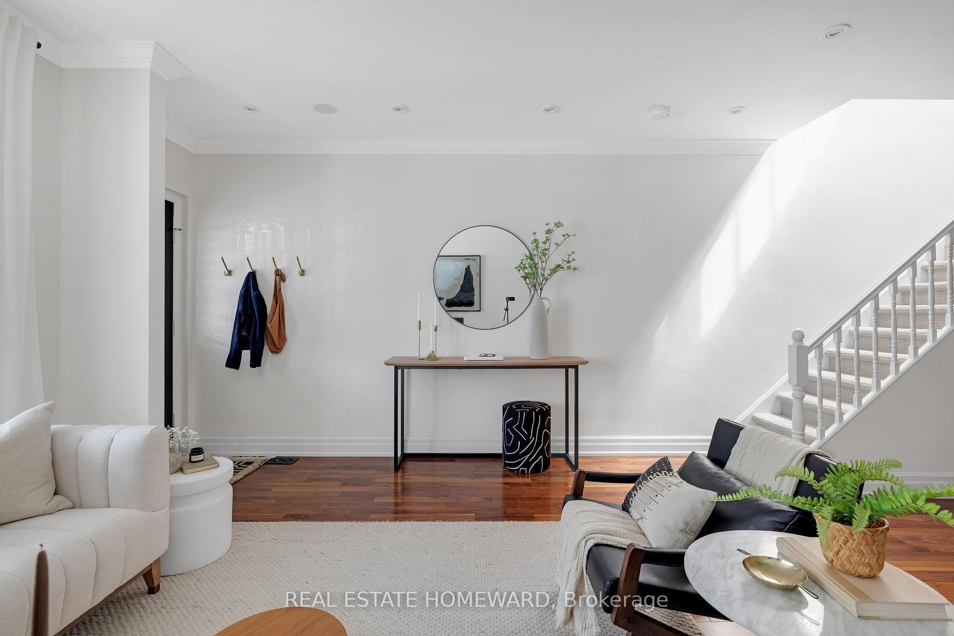 173 Langley Avenue photo 4