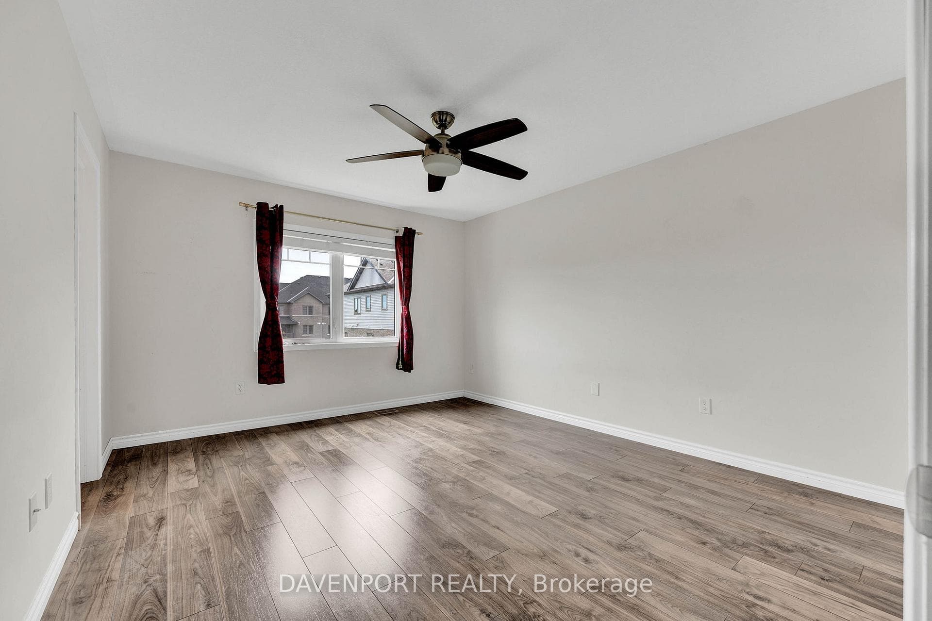 76 Glenvista Drive photo 5