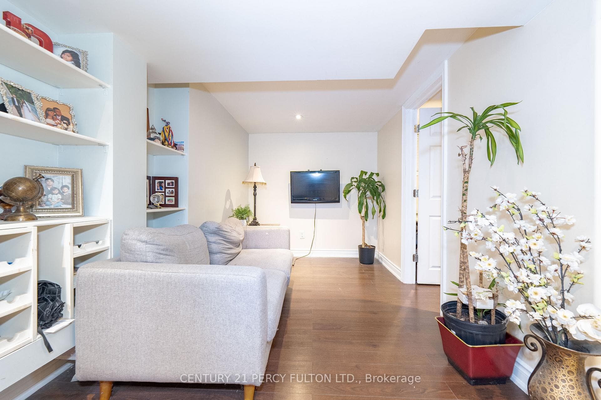 61 Cordella Avenue photo 34