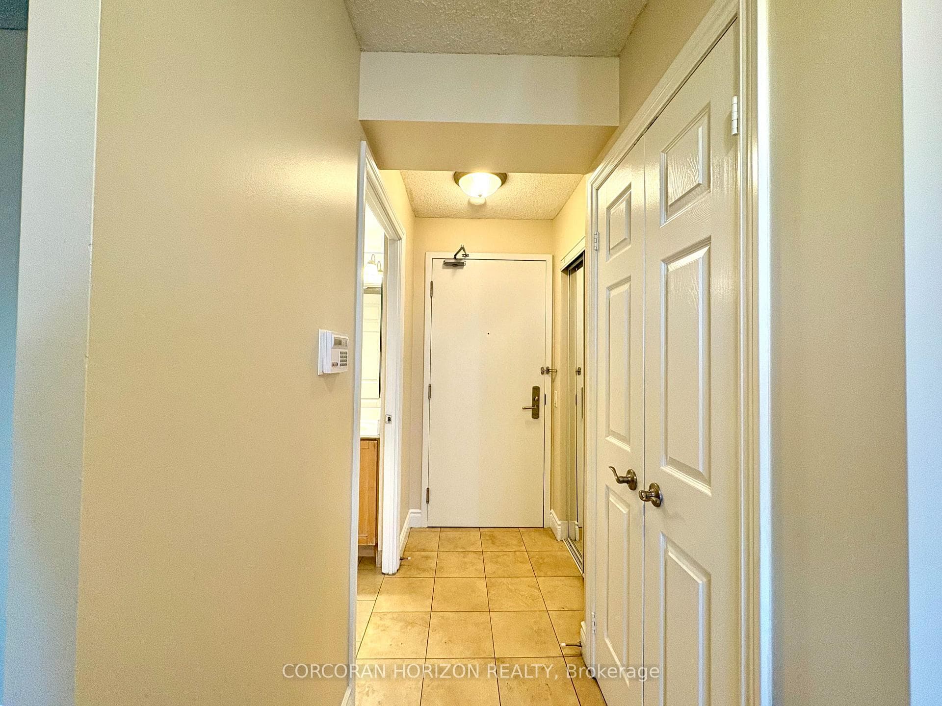 78 Harrison Garden Boulevard Unit 1006 photo 3