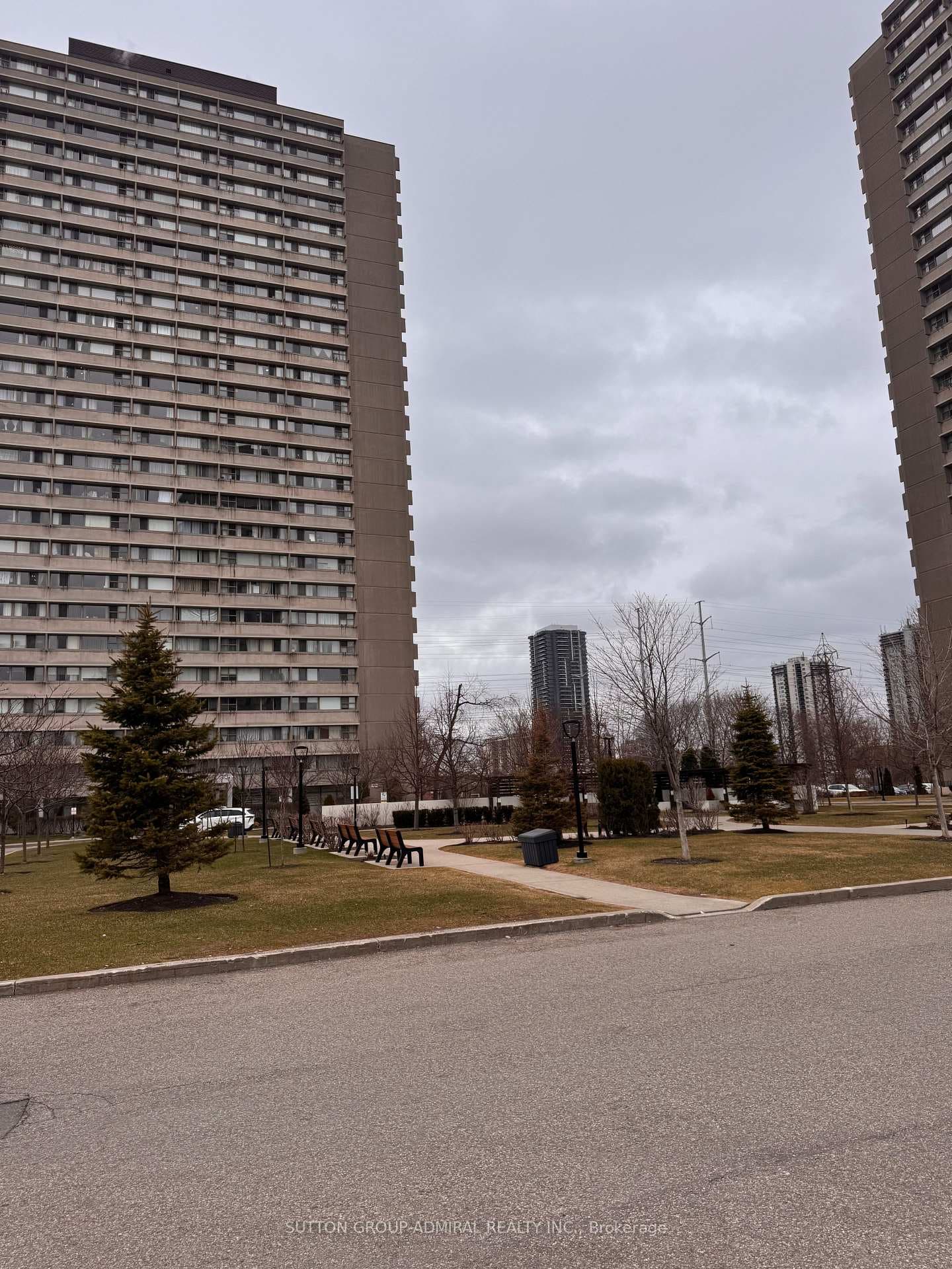 715 Don Mills Road Unit 2405 photo 2