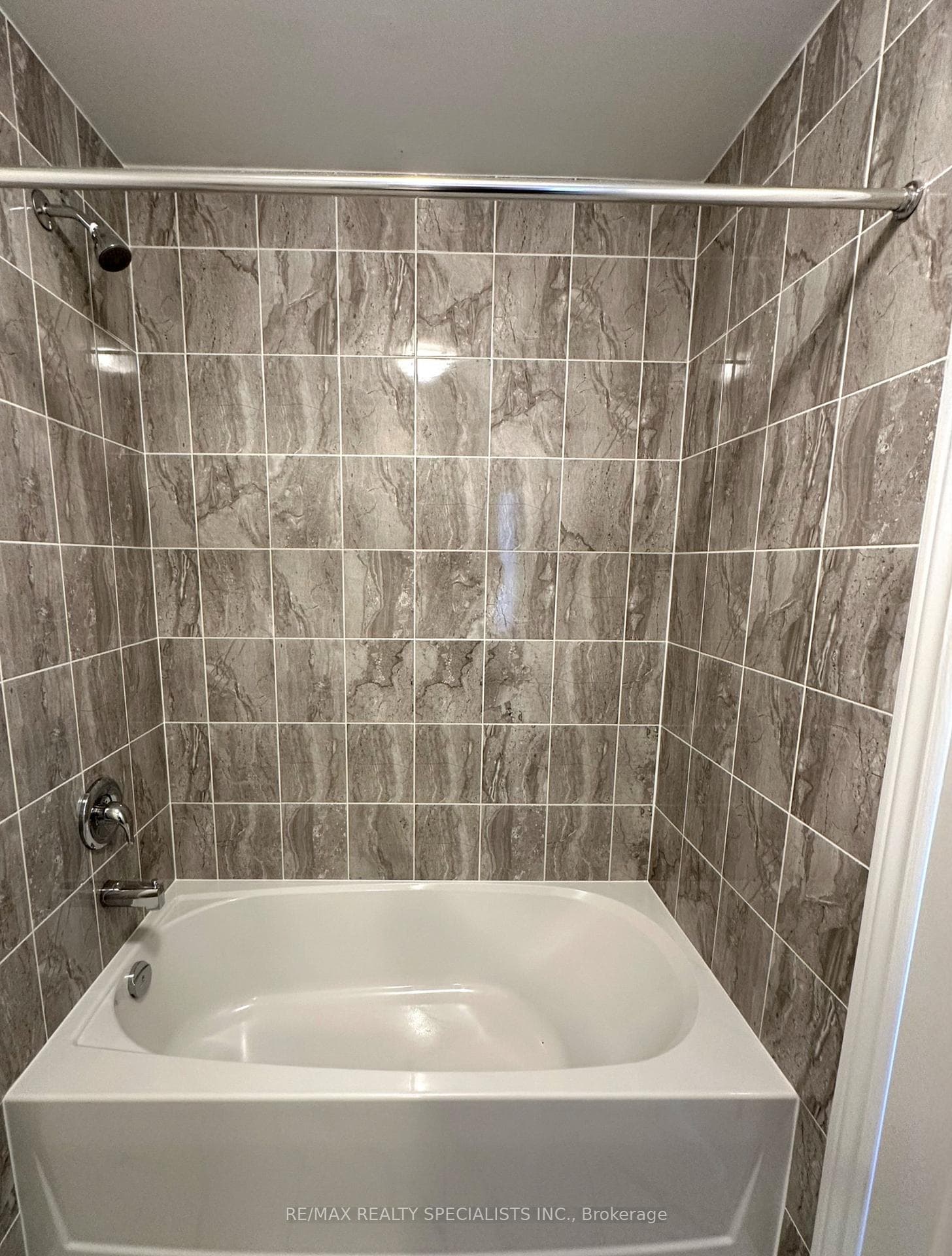 66 Coolhurst Avenue photo 8