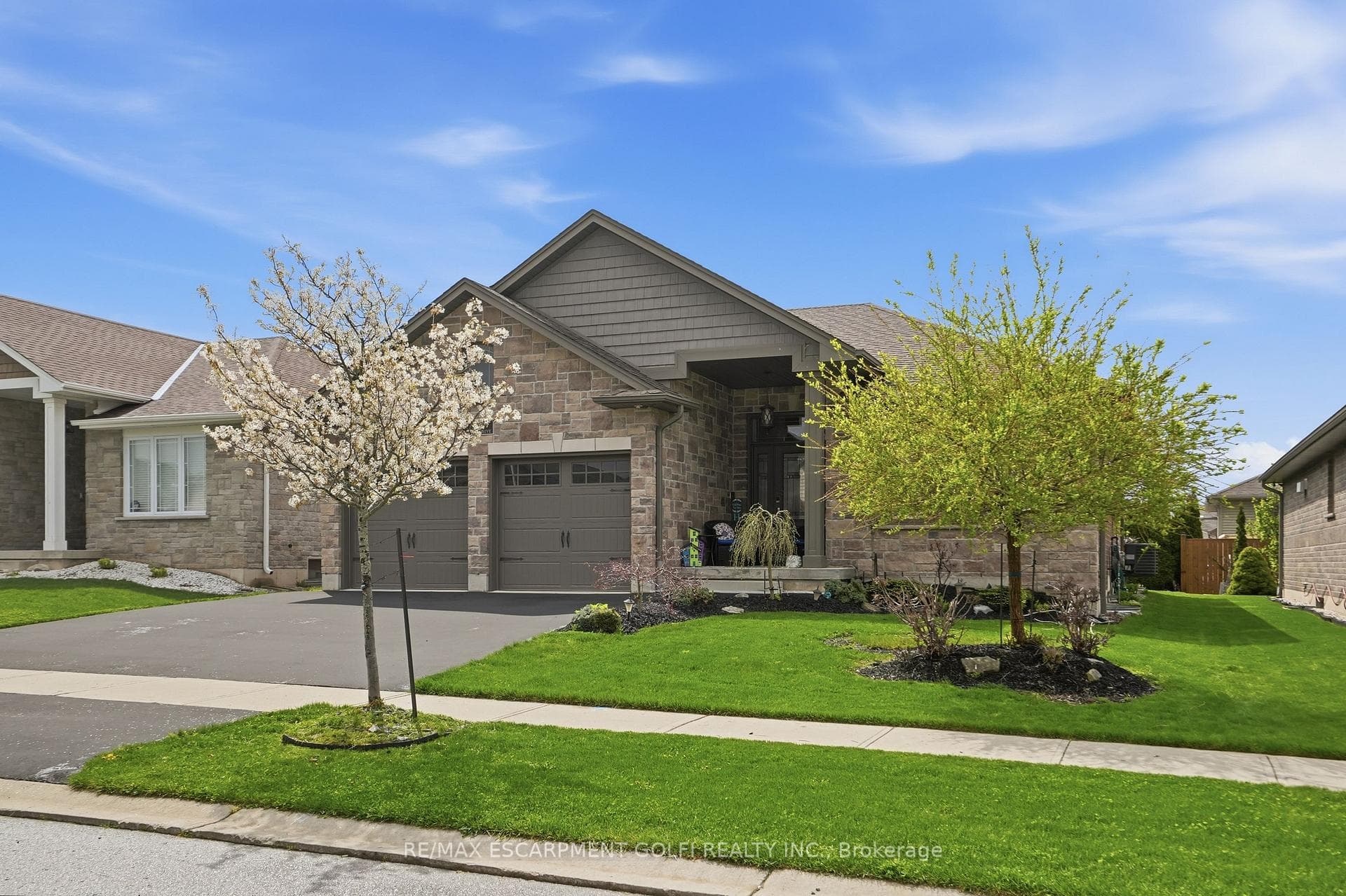 35 Patten Drive photo 2