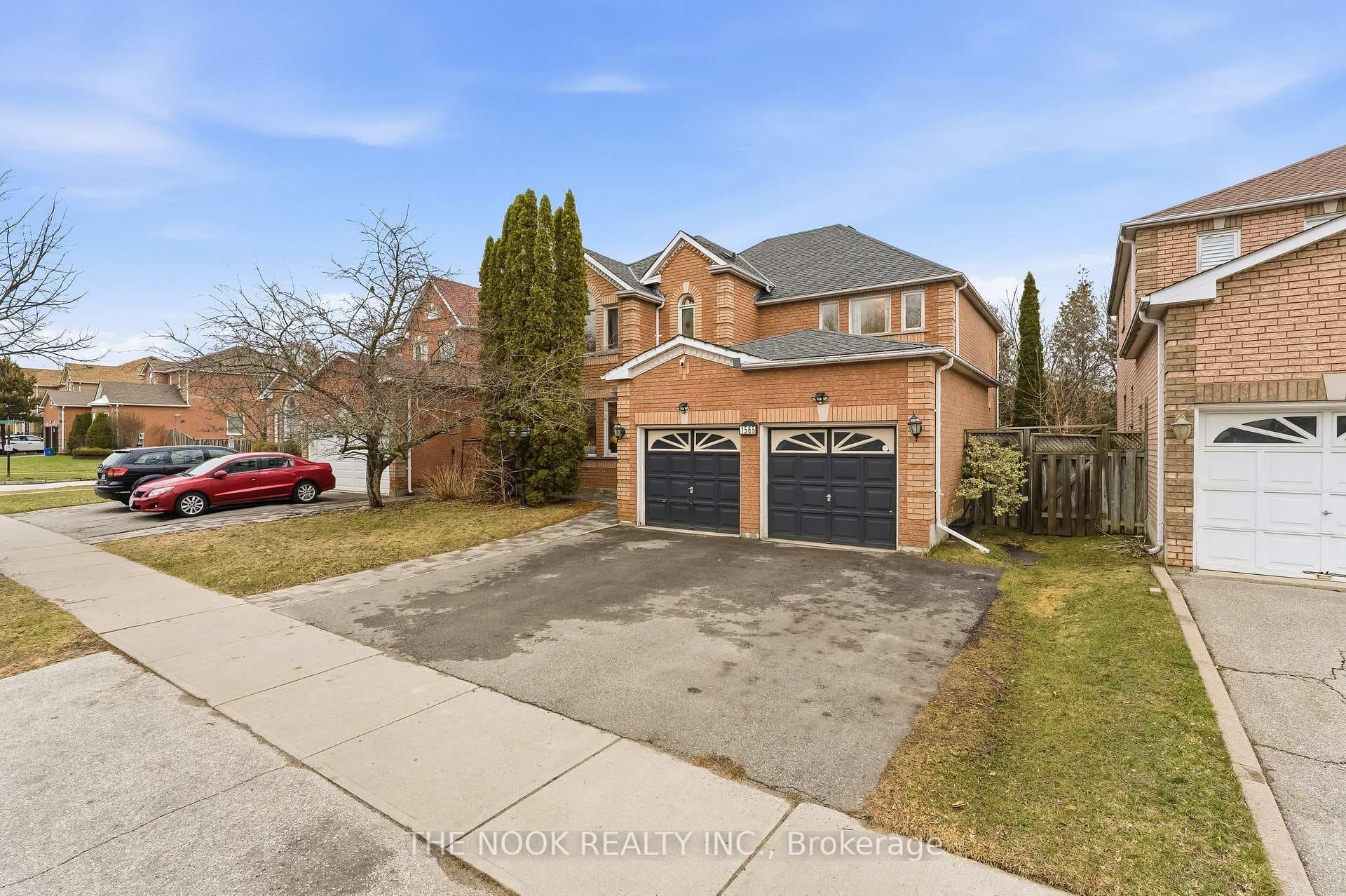 1565 Oakburn Street photo 40