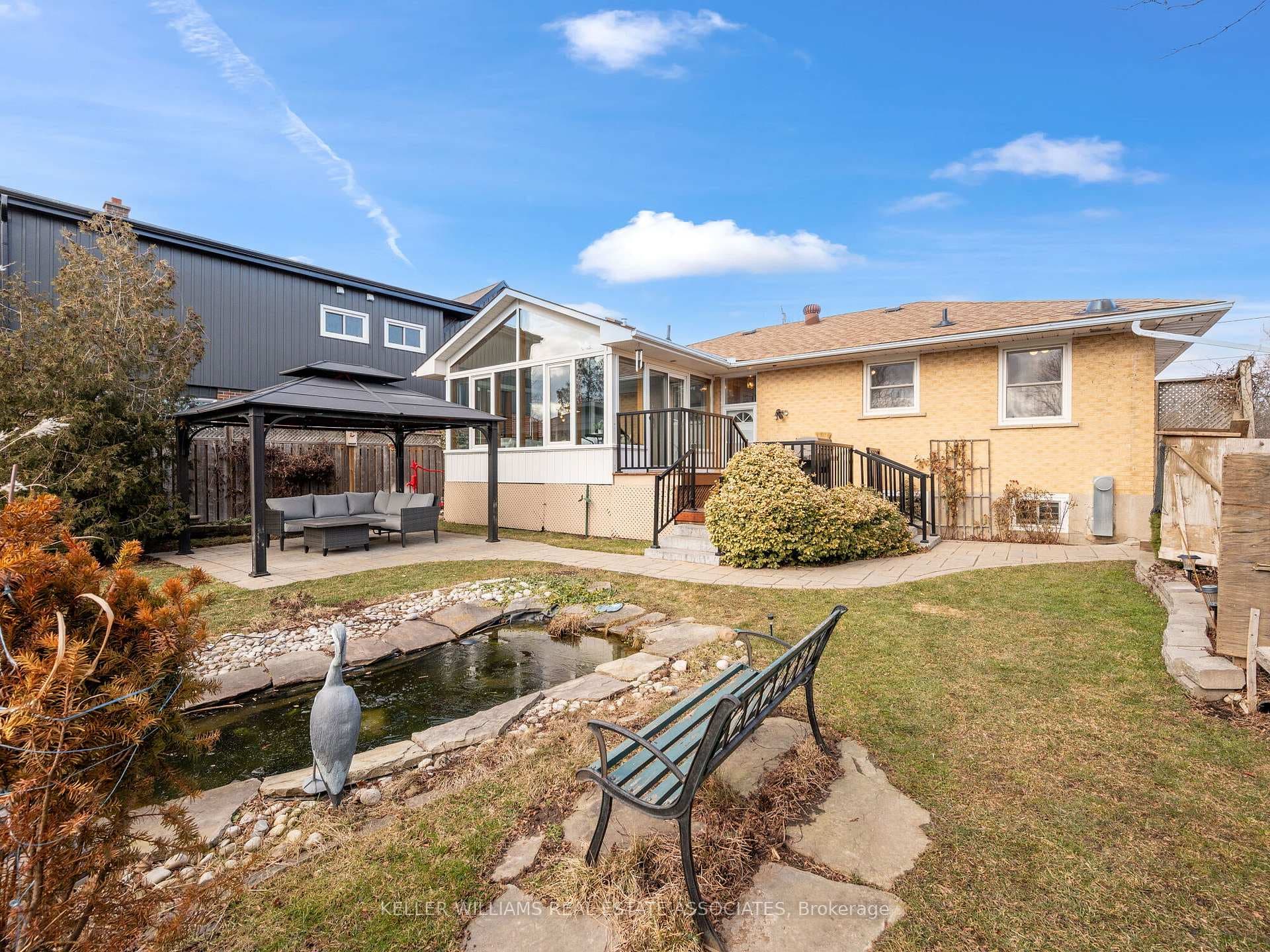 12 McIntyre Crescent photo 35
