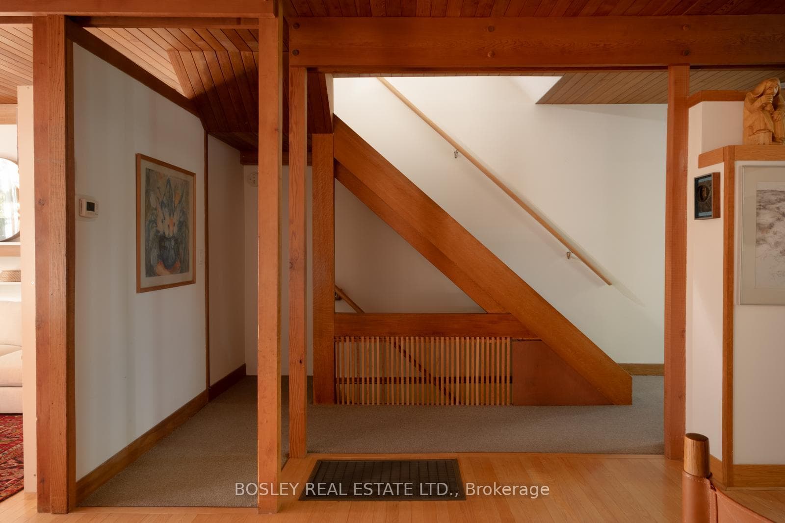 169 Heath Street photo 24