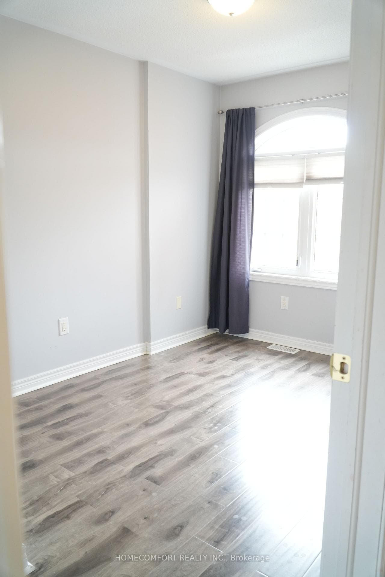 169 Hammersly Boulevard photo 6