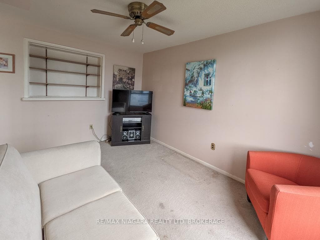 3170 Kirwin Avenue Unit 301 photo 7