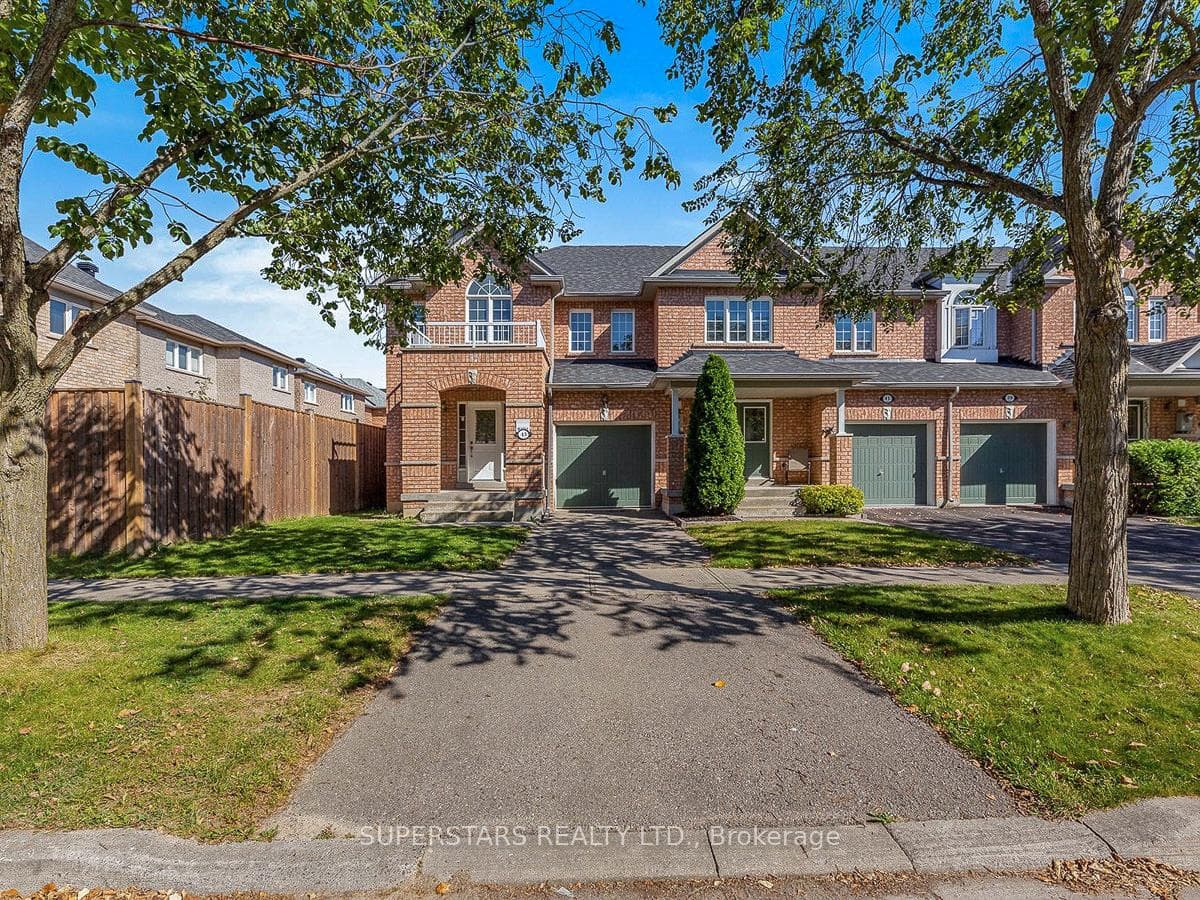 43 Cathmar Drive photo 2