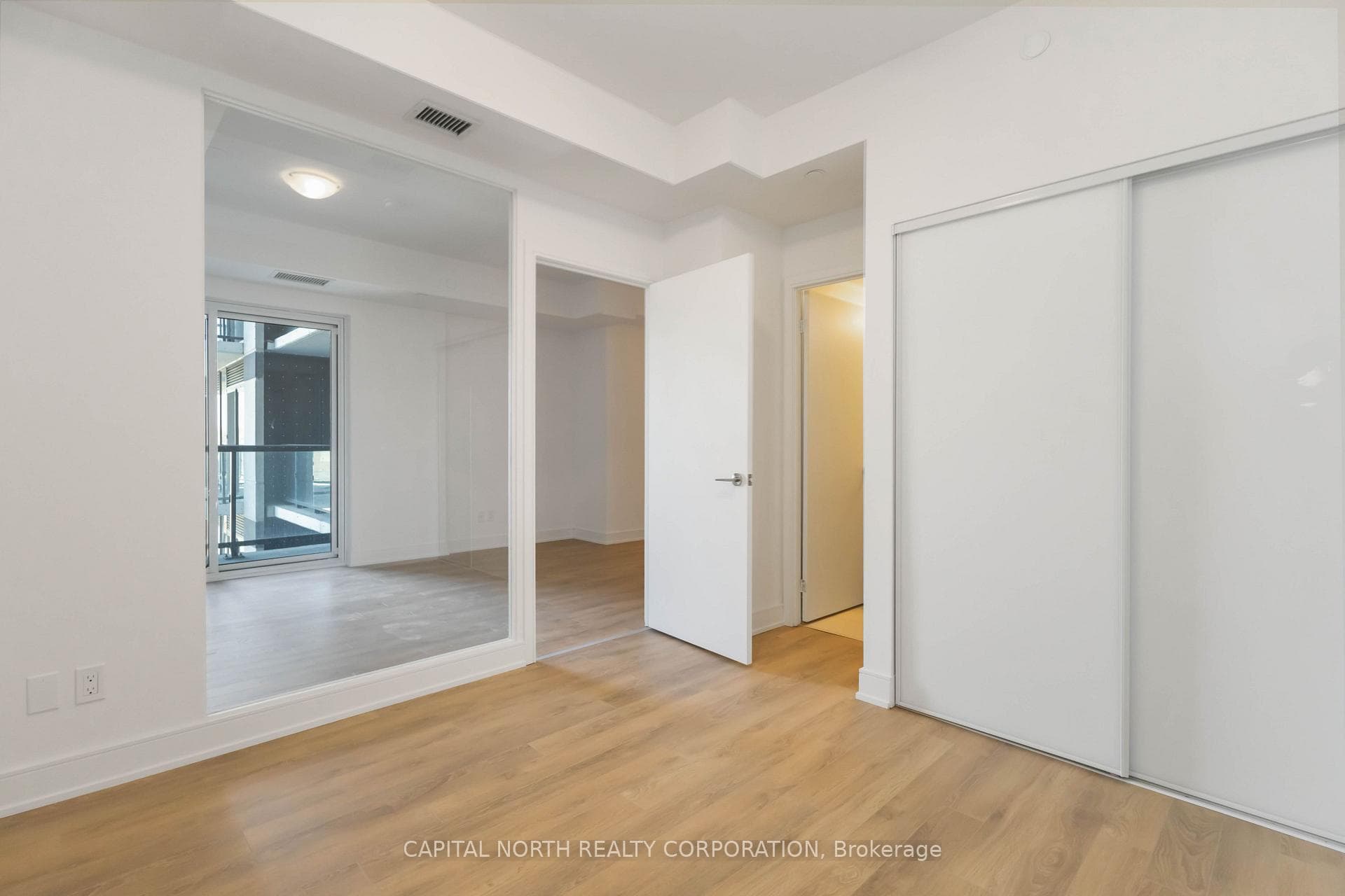 1350 Ellesmere Road Unit 527 photo 17