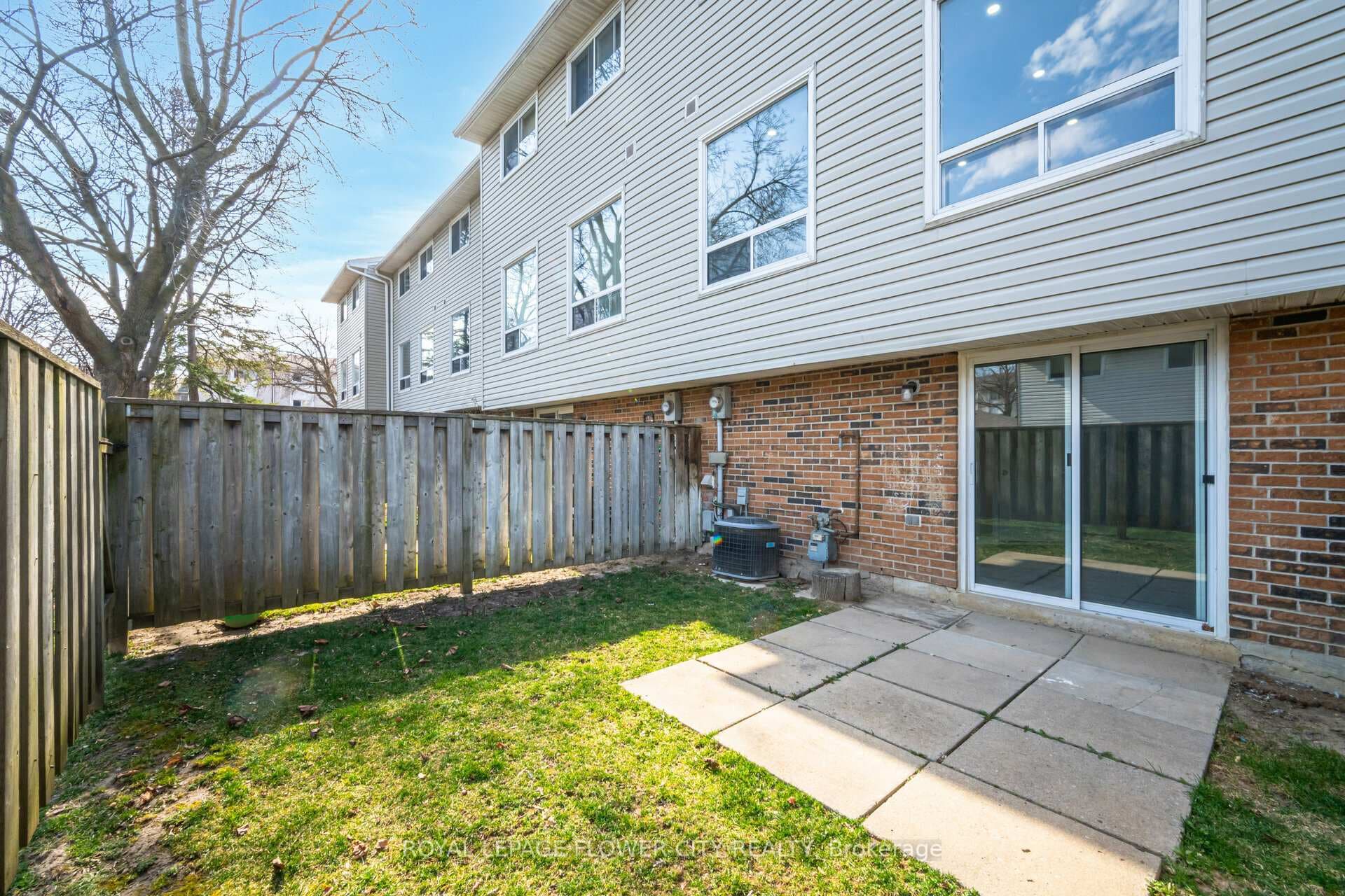 17 Sandringham Court Unit 131 photo 35