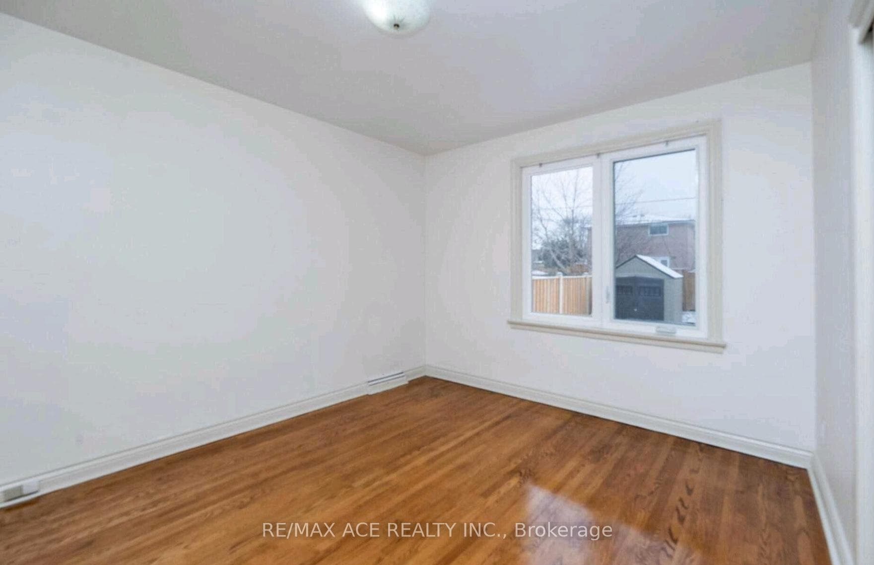 53 Citadel Drive Unit Upper photo 8