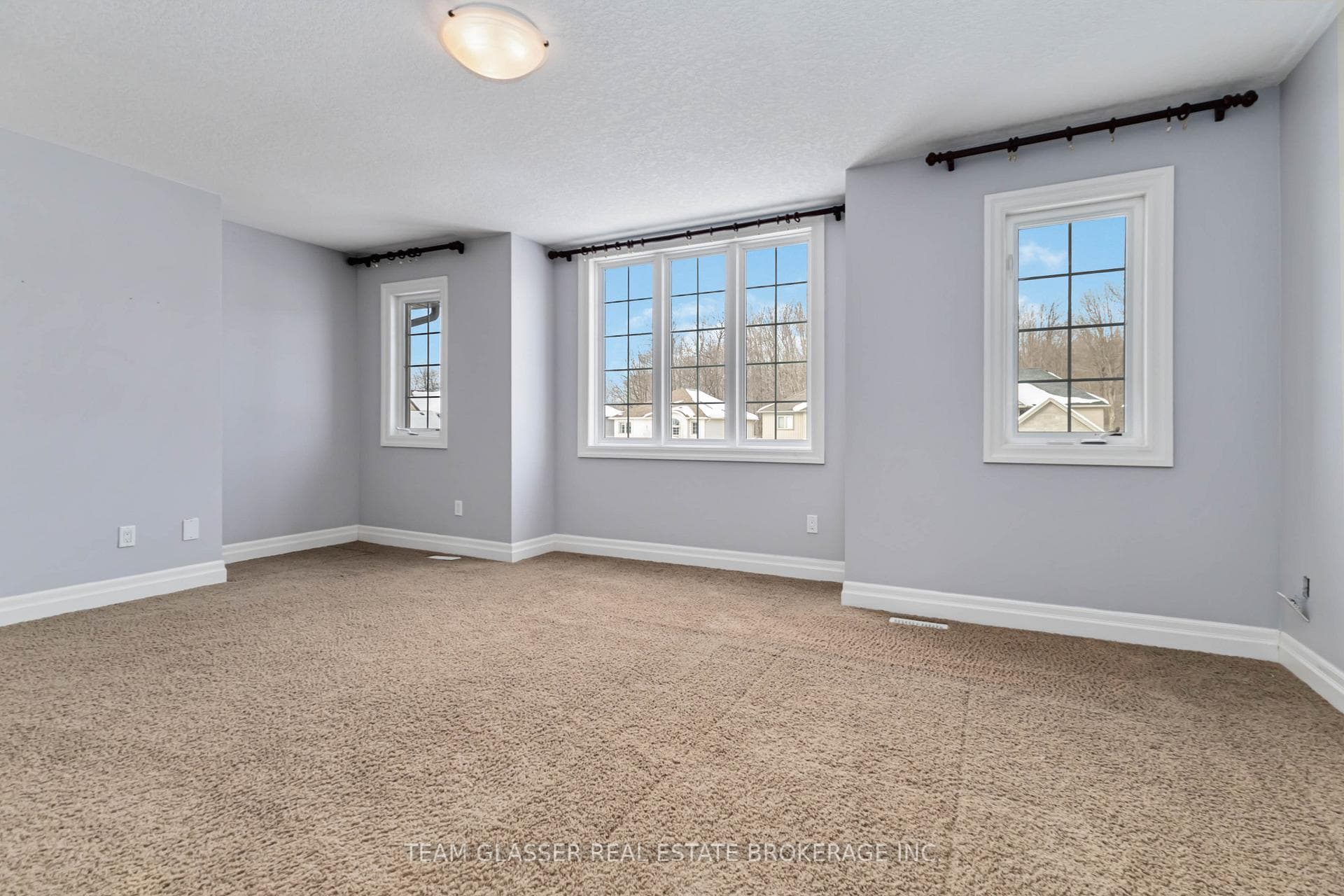 2125 NORTH ROUTLEDGE Park photo 27
