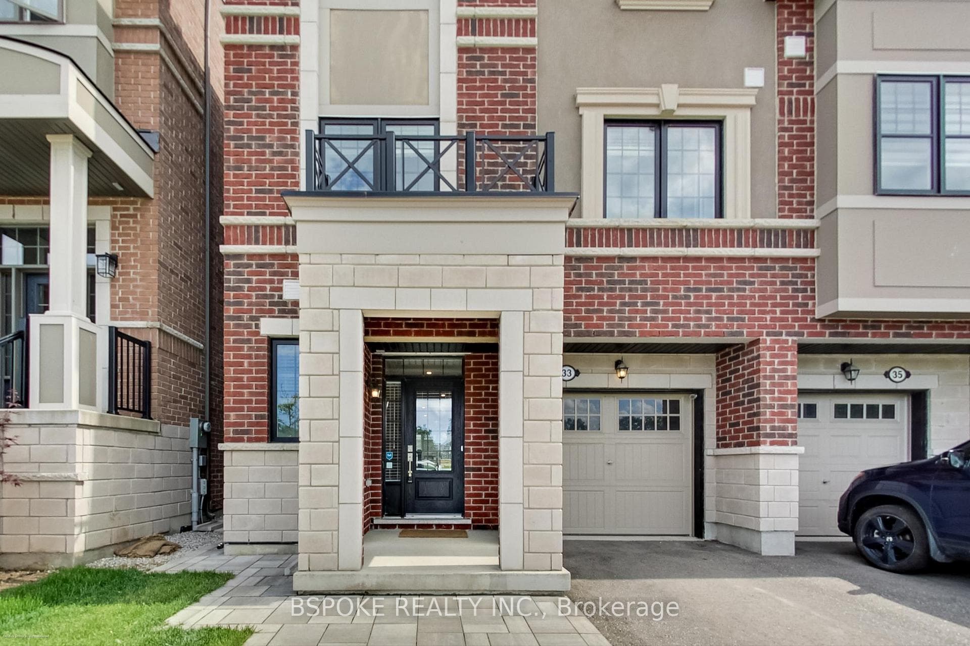 33 Father Redmond Way photo 2