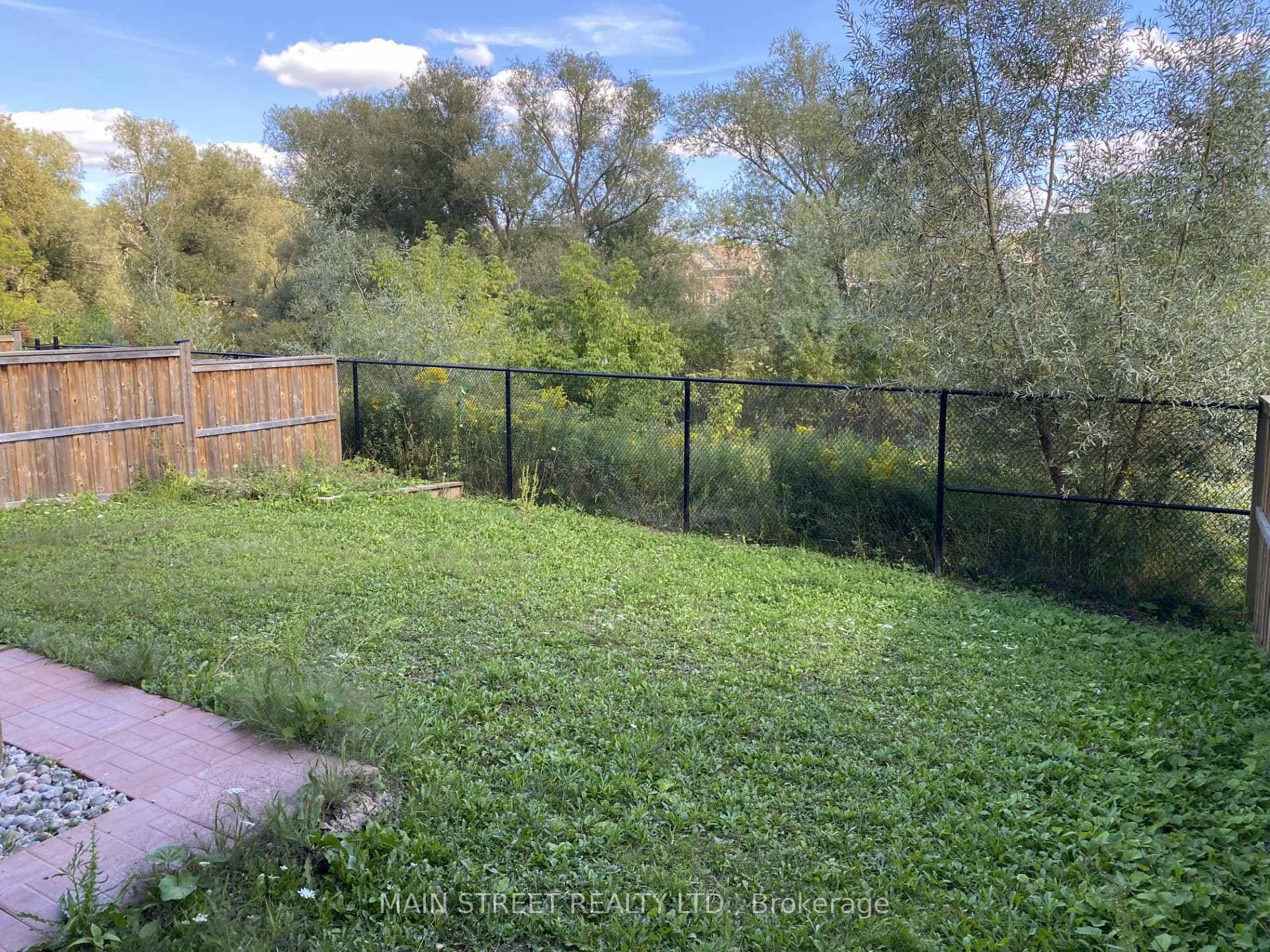 50 Sharonview Crescent Unit unit #2 photo 32