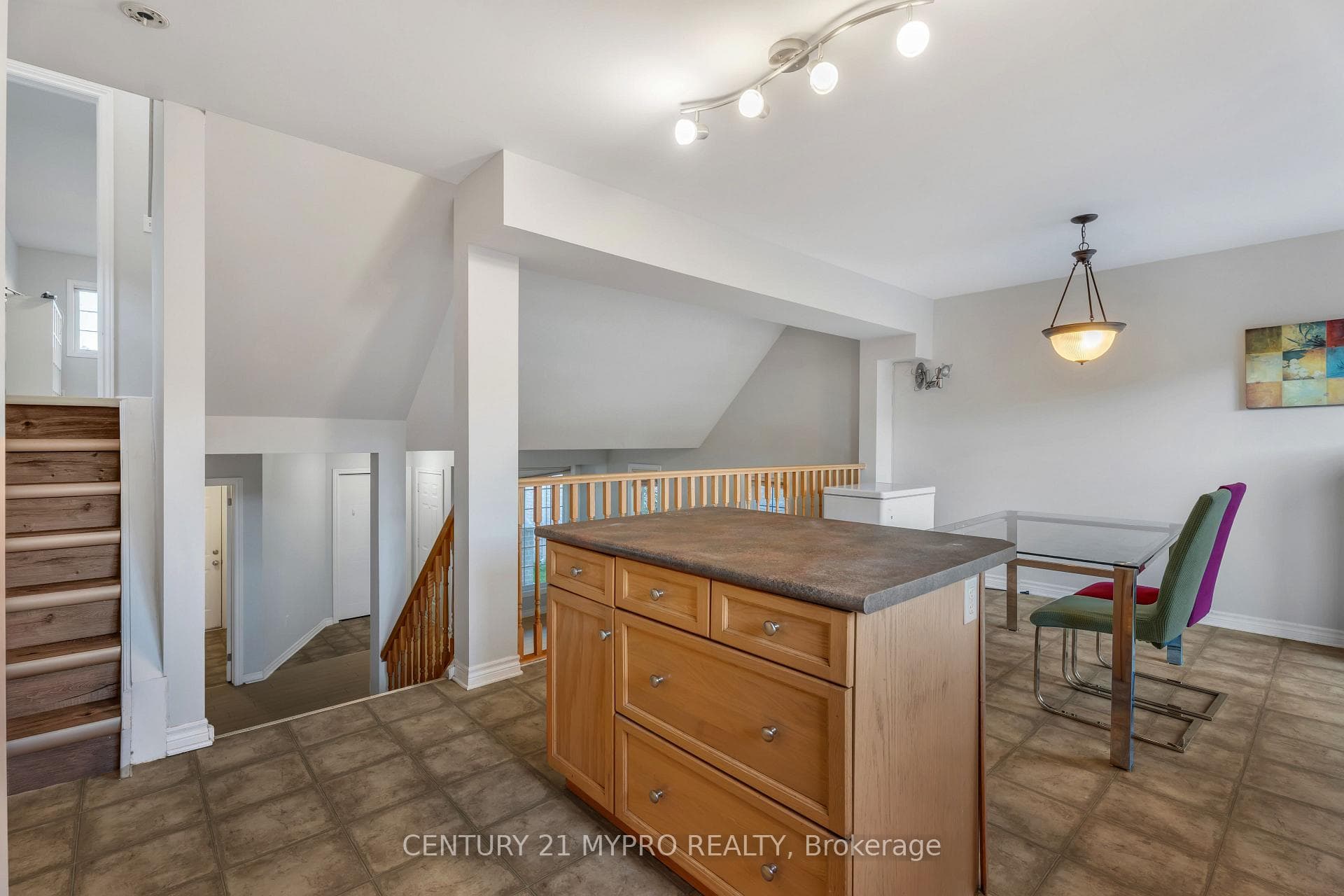 817 Capulet Lane photo 11