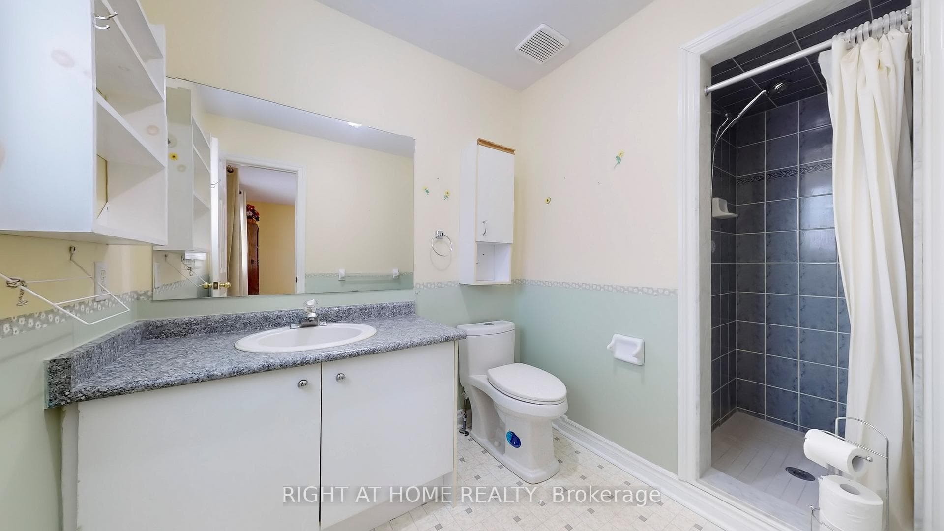 119 Grace Crescent photo 12