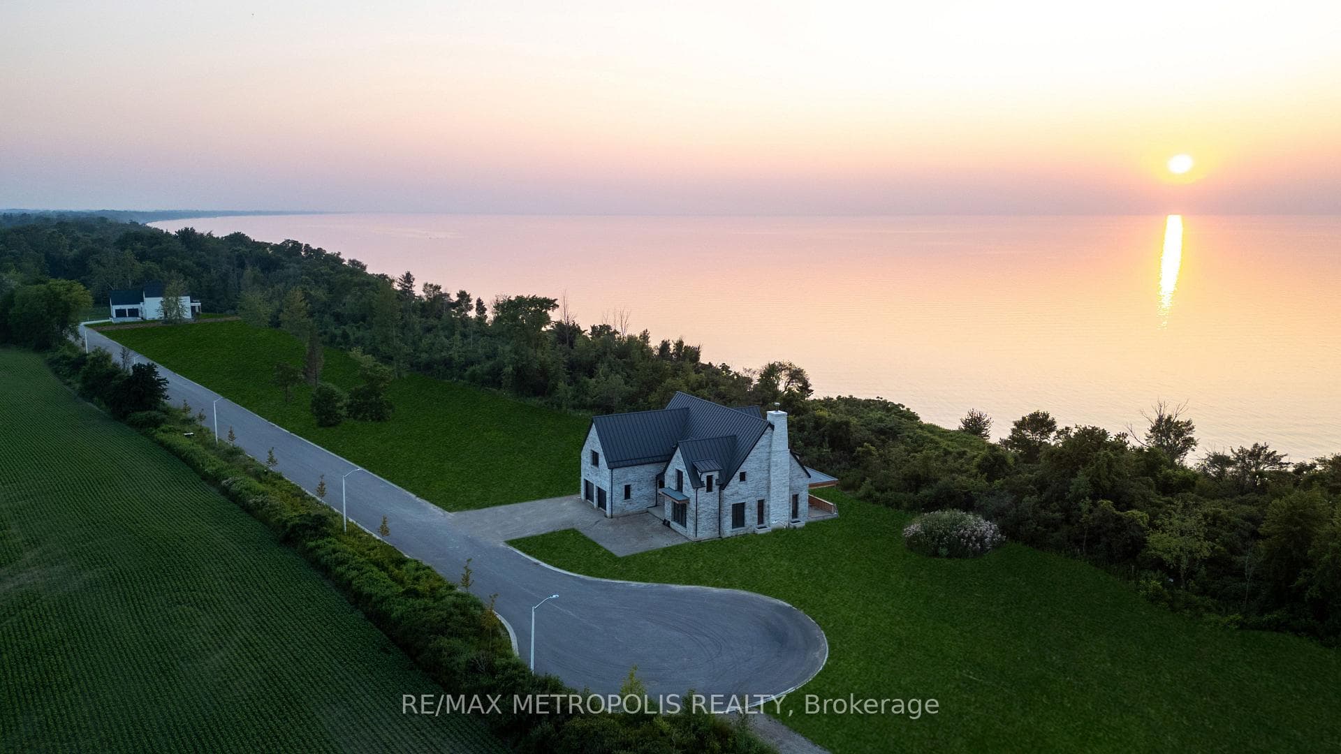 7027 Blue Coast Heights photo 38