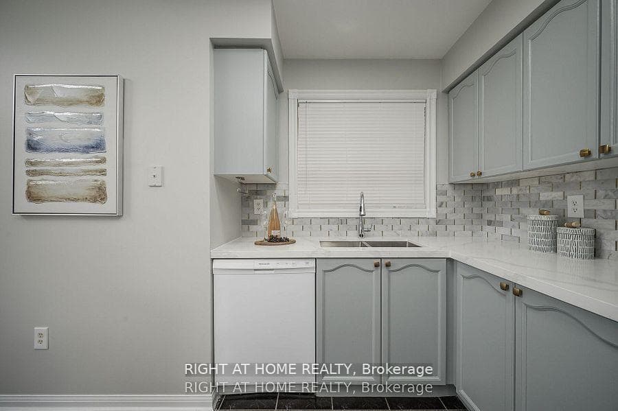 1724 Samuelson Circle photo 13