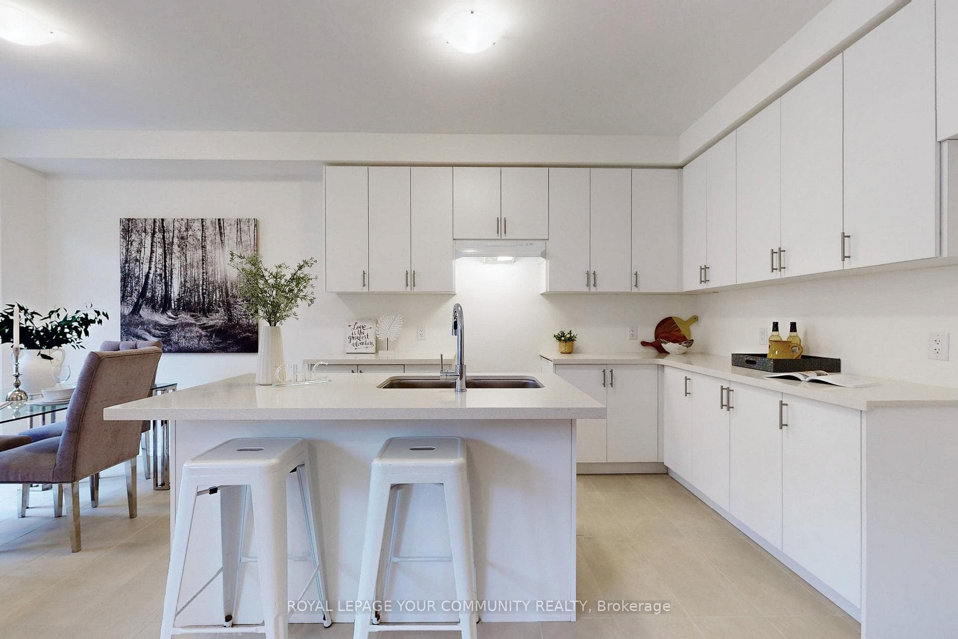 14 Northrop Avenue photo 6