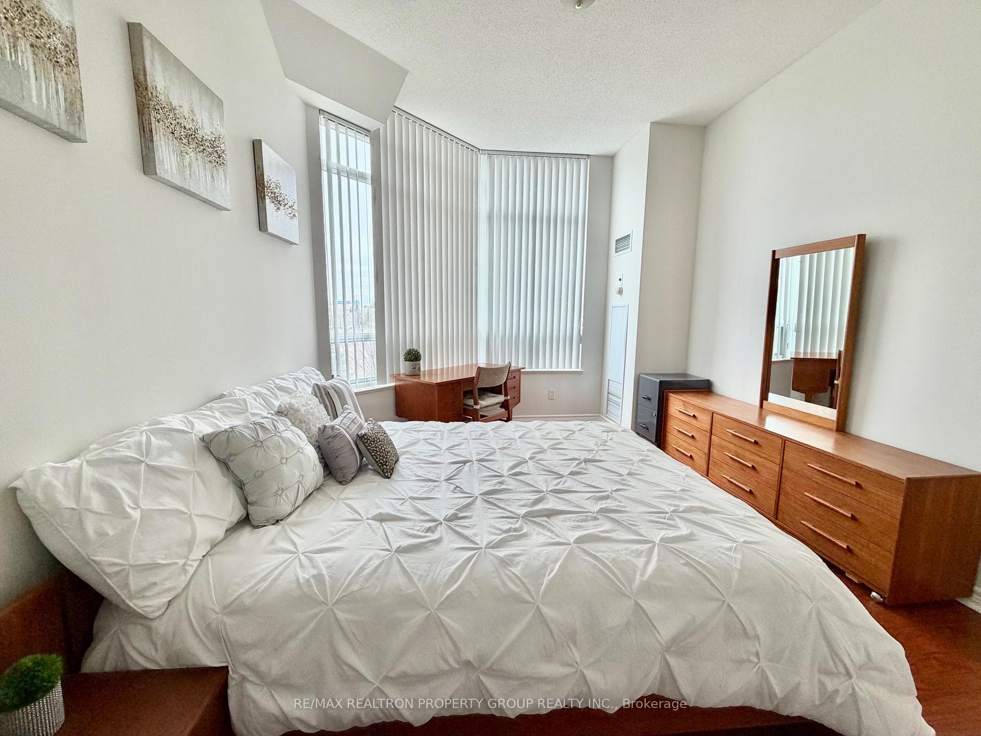 68 Corporate Drive Unit 225 photo 18