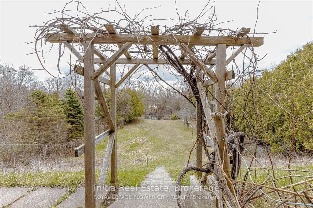1421 Fanshawe Park Road photo 7