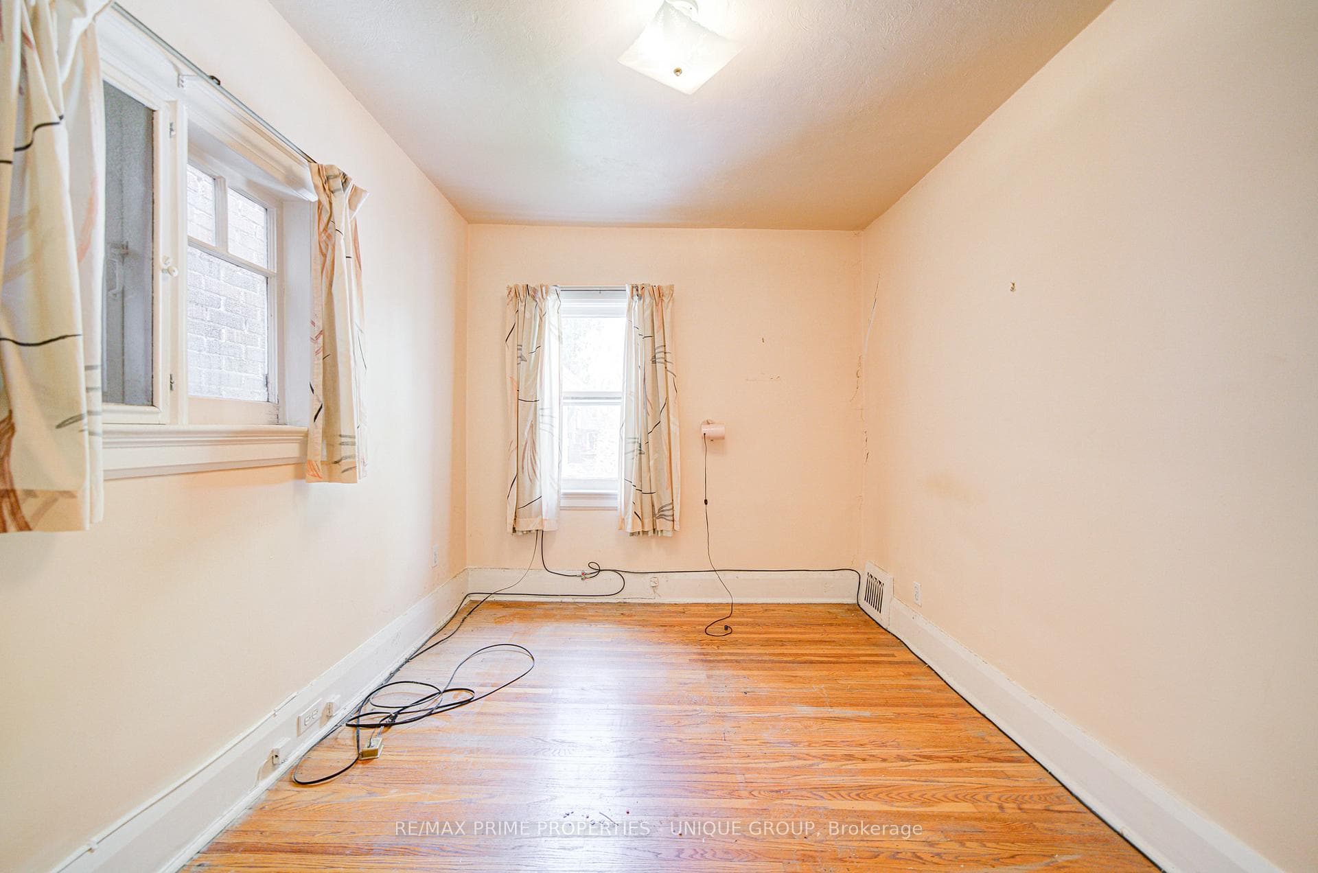 Second bedroom