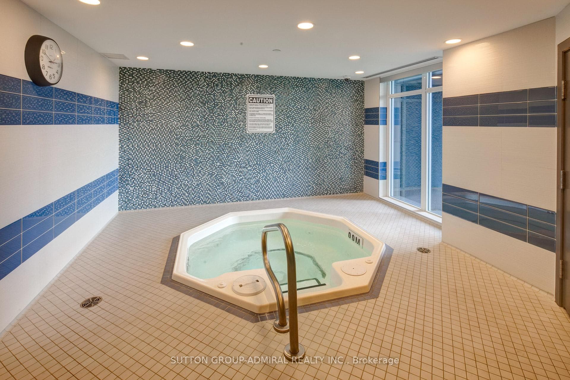 7161 YONGE Street Unit 1131 photo 34