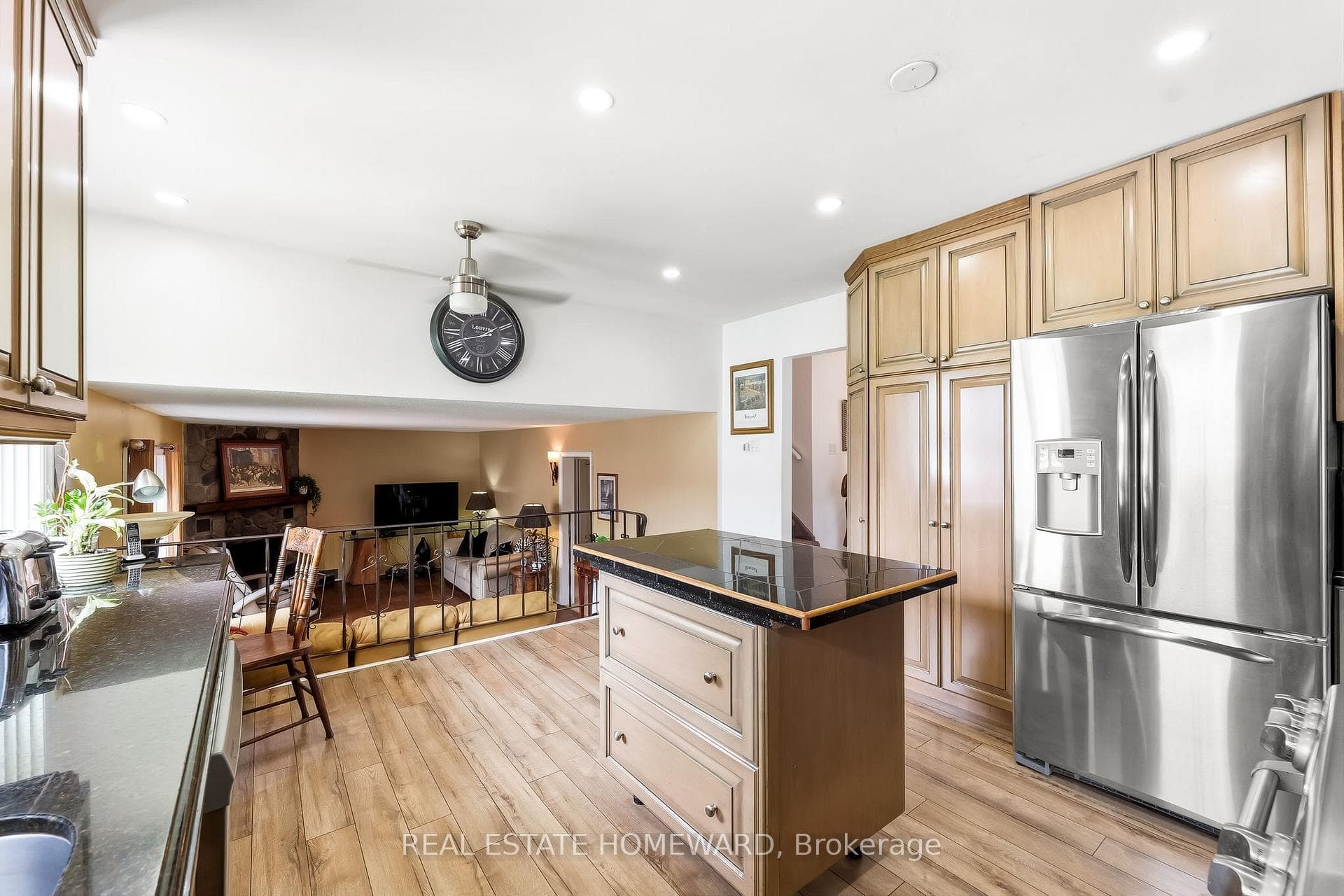 120 Harbour Street photo 19