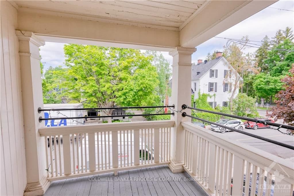 142 KEEFER Street photo 15