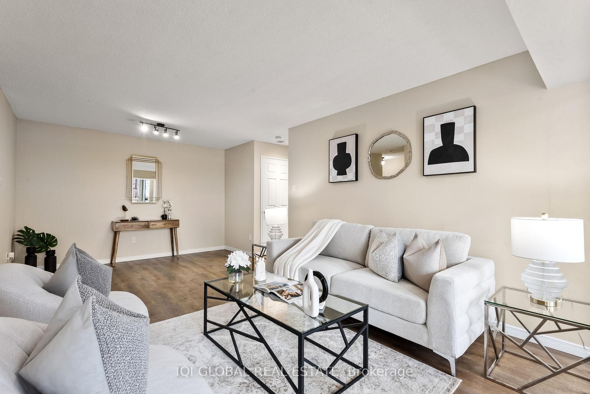330 Rathburn Road Unit 1205 photo 8