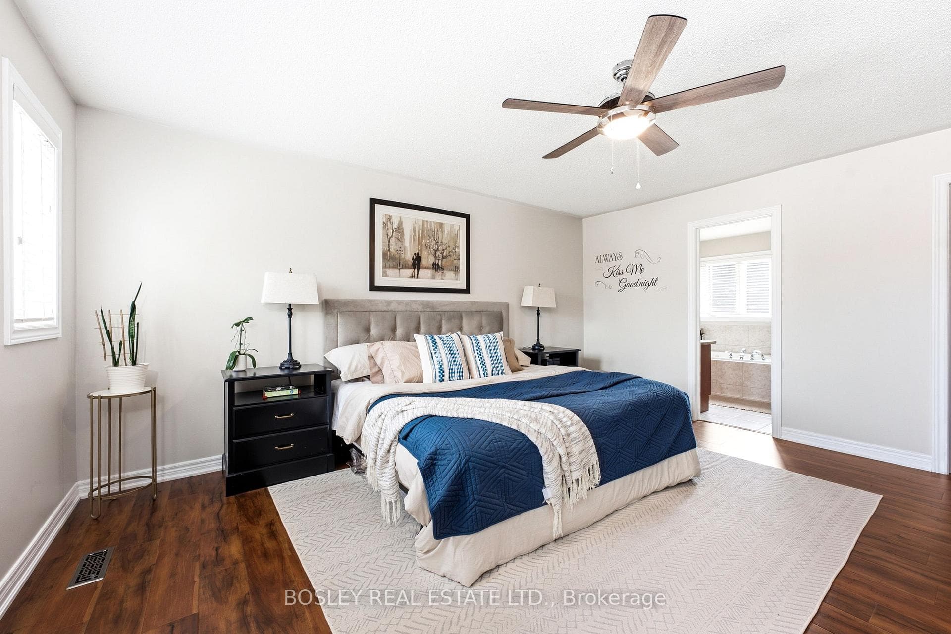 2160 Highcliffe Way photo 20