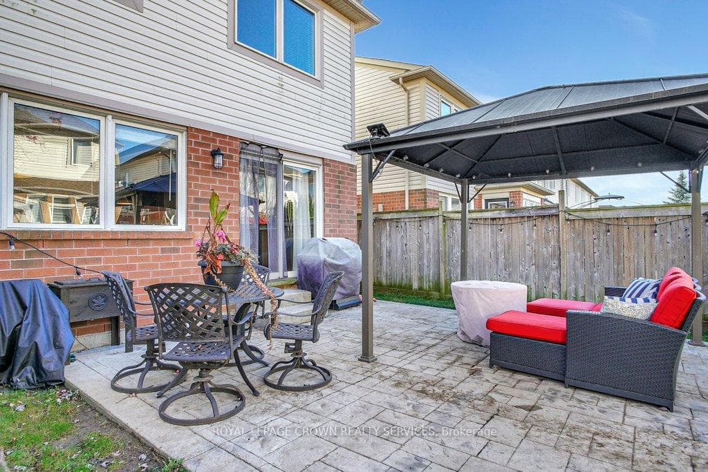 45 Nancroft Crescent photo 29