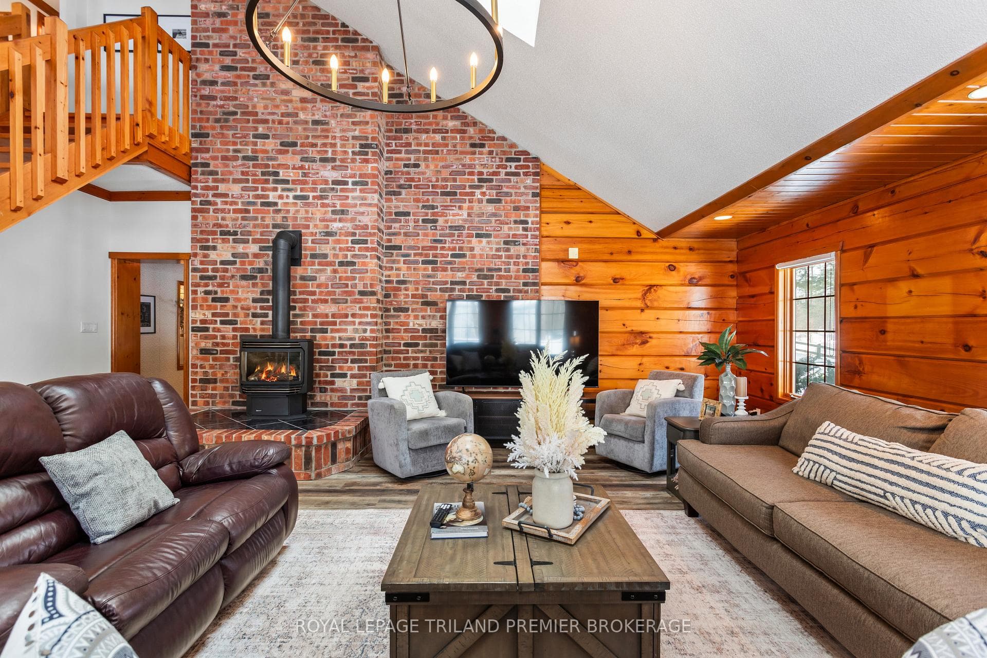 9936 ONTARIO Street photo 8