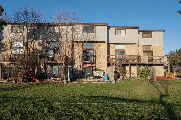6860 Glen Erin Drive Unit 19 photo 38
